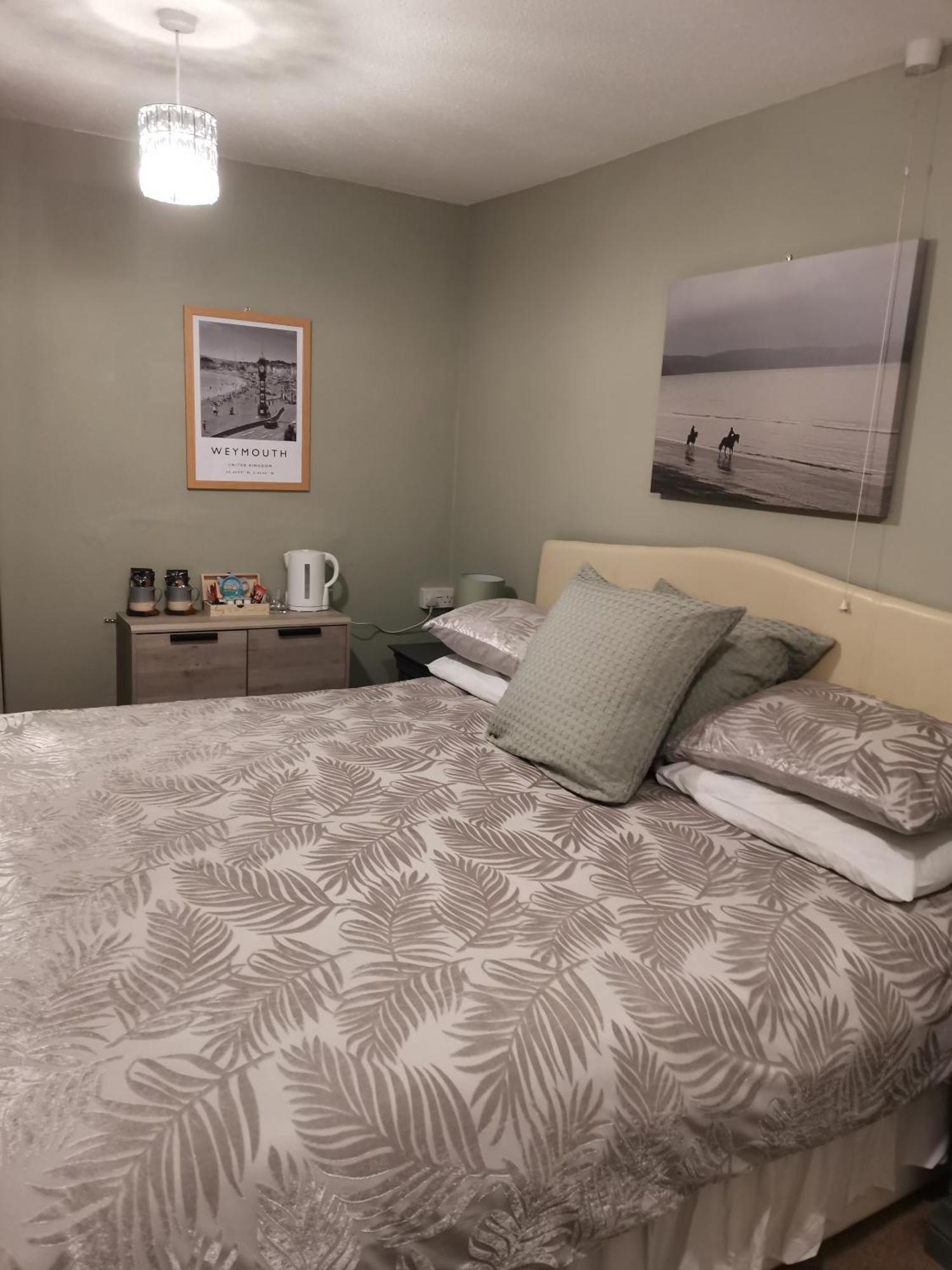 Greenlands Guest House 韦茅斯 客房 照片